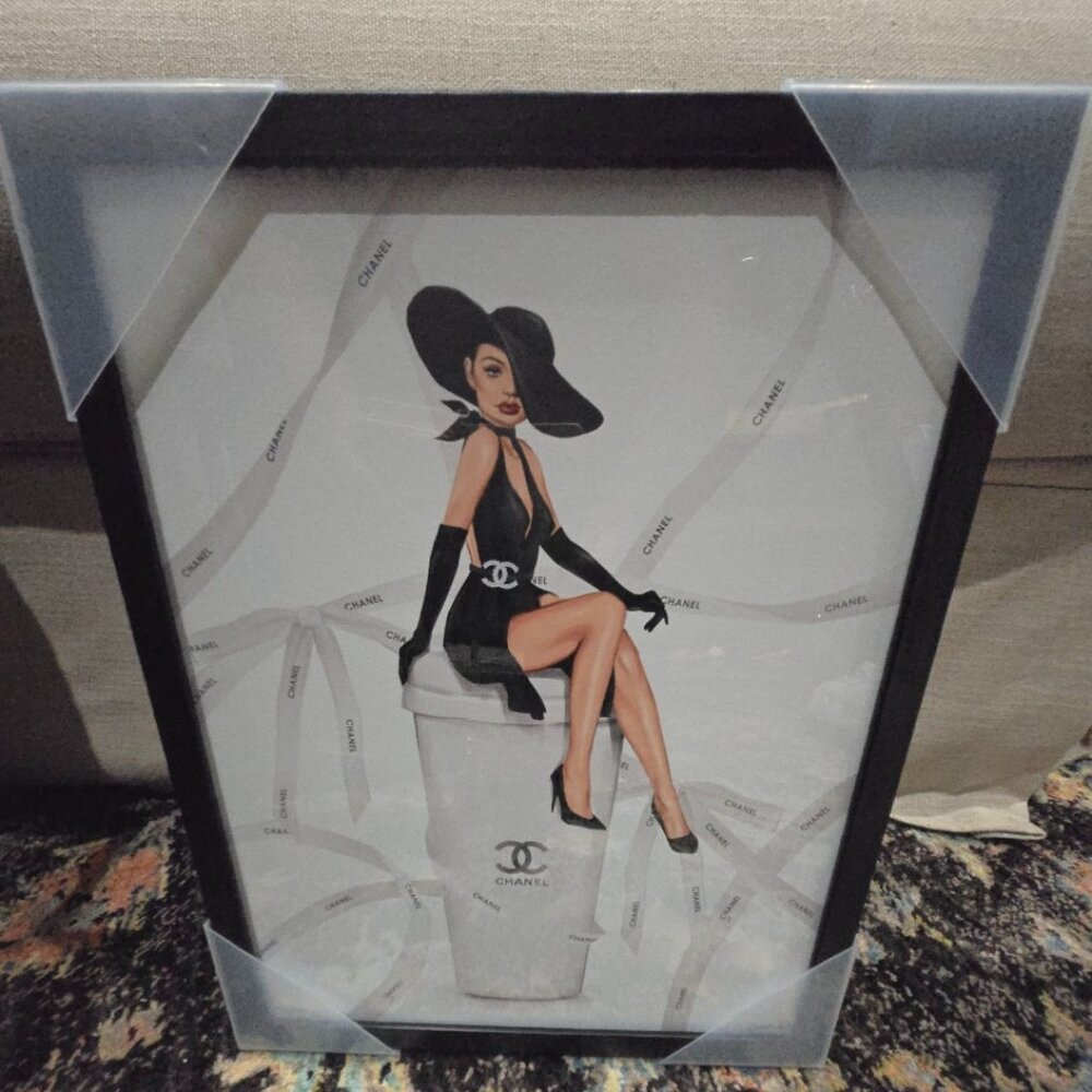 NEW Amanda Designer Artwork